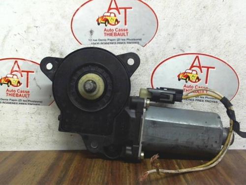 Used Left front window motor FORD FIESTA V (JH_, JD_) 1.4 TDCi (68 hp) 12969179