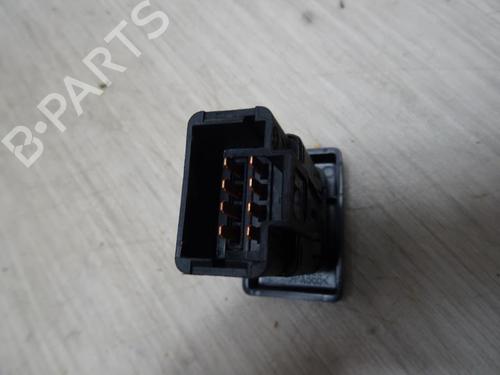 Used Warning switch DACIA LOGAN MCV (KS_) 1.5 dCi (KS0W) (86 hp) 27177025