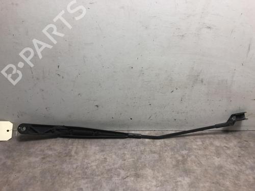 Used Front windshield wiper arm VW GOLF VI (5K1) 1.4 TSI (122 hp) 23035204
