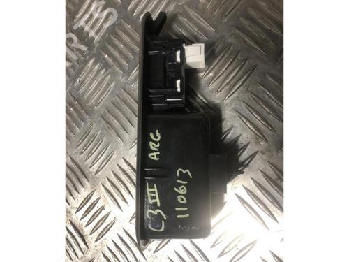 Interrupteur de vitre arrière gauche CITROËN C3 III (SX) 1.5 BlueHDi 100 (SXYHYP, SXYHTU) | BP30767107I29