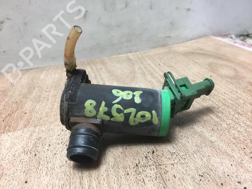 Used Washer pump PEUGEOT 206 Hatchback (2A/C) 1.4 i (75 hp) 13137389