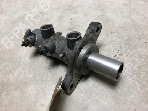 Used Brake master cylinder PEUGEOT BOXER Van 2.2 HDi 100 (101 hp) 31195682