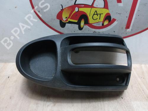 Mittelkonsole TOYOTA AYGO (_B1_) 1.0 (KGB10_, KGB10R) (68 hp) 31245132