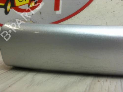 Rear left exterior door handle PEUGEOT 407 (6D_) 2.0 HDi 135 (6DRHRH, 6DRHRE, 6DRHRG, 6DRHRJ) | BP13284437C130