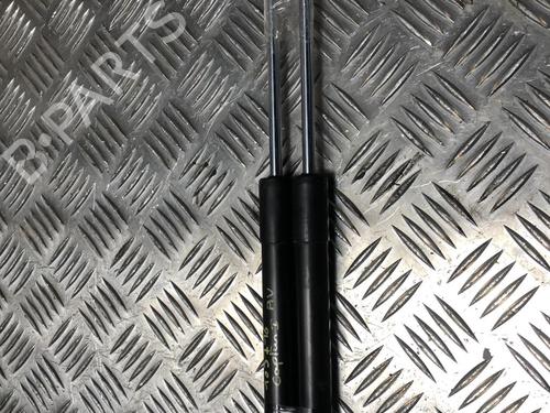 Used Hood lift support RENAULT CAPTUR I (J5_, H5_) 1.5 dCi 90 (J5N4, J5M5, J5MW, J5M6, J5AL, J5AJ) (90 hp) 31199841