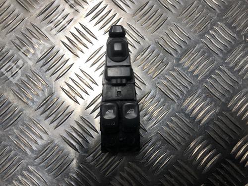 Used Left front window switch VOLVO V40 Estate (645) 1.8 (115 hp) 23068979