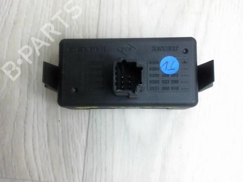 Warning switch RENAULT SCÉNIC III (JZ0/1_) 1.6 E85 (JZ03, JZ1Y) | BP13228759I22 