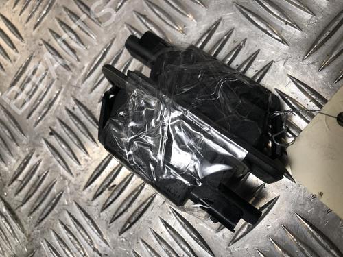 Luce targa PEUGEOT 208 I (CA_, CC_) 1.6 GTi (200 hp) 31245502