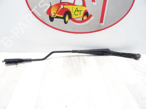 Used Front windshield wiper arm FIAT GRANDE PUNTO (199_) 1.3 D Multijet (75 hp) 25298159