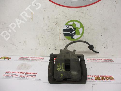 Venstre bremsekaliber foran RENAULT CLIO III (BR0/1, CR0/1) 1.5 dCi (BR17, CR17) (86 hp) 13270426