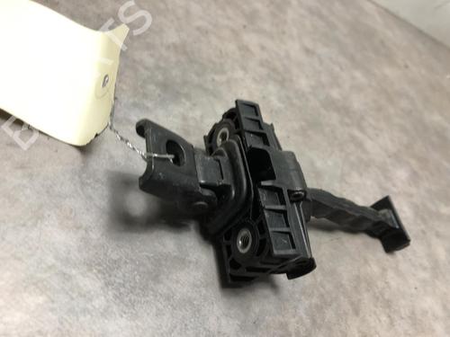 Used Hinge/Door check strap VW POLO V (6R1, 6C1) 1.2 TSI 16V (90 hp) 20619800