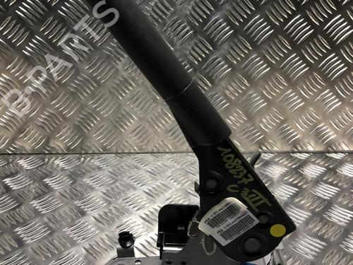 Used Hand brake CITROËN C3 III (SX) 1.2 THP 110 (SXHNPS, SXHNZT, SXHNZ6) (110 hp) 21216168
