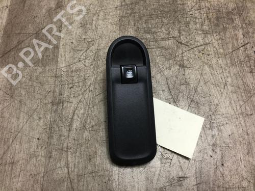 Used Right front window switch DACIA DUSTER (HS_) 1.5 dCi (109 hp) 23119979