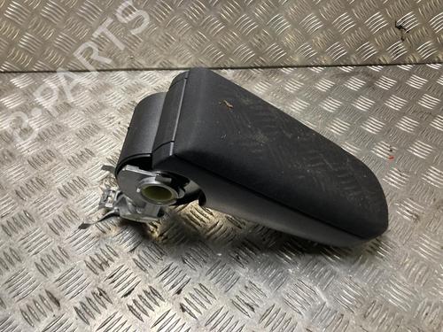 Used Armrest / Center console Armrest / Center console VW POLO V (6R1, 6C1) 1.6 TDI (90 hp) 33748834 33748834