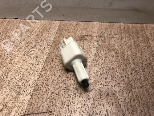 Used Switch TOYOTA COROLLA Verso (ZER_, ZZE12_, R1_) 2.0 D-4D (CUR10_, CUR10R) (116 hp) 13229093