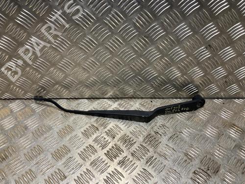 Used Front windshield wiper arm SUZUKI SWIFT IV (FZ, NZ) 1.3 DDiS (AZG413D, ZC02S, ZC92S) (75 hp) 31201547