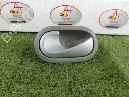 Front left interior door handle RENAULT CLIO III (BR0/1, CR0/1) 1.2 16V | BP12969468I13 