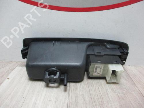 Used Right front window switch RENAULT KOLEOS I (HY_) 2.0 dCi 4x4 (HY0K) (150 hp) 13225472