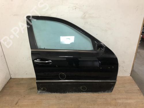 Used Right front door MERCEDES-BENZ E-CLASS (W211) E 320 CDI (211.026) (204 hp) 23871847