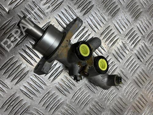 Used Brake master cylinder MERCEDES-BENZ SLK (R170) 200 (170.435) (136 hp) 23567837
