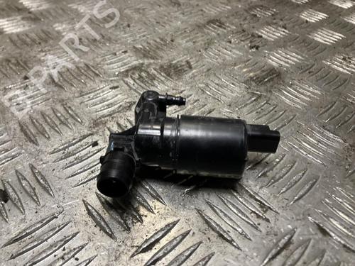 Used Washer pump Washer pump PEUGEOT 308 SW III (FC_, FJ_, FR_, F4_, FN_) BlueHDi 130 (FCYHZL, FCYHZT) (131 hp) 33706332 33706332