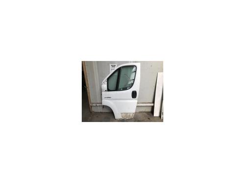 Used Left front door CITROËN JUMPER II Van 2.2 HDi 100 (101 hp) 23068677
