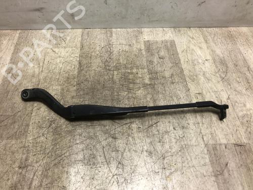 Used Front windshield wiper arm MERCEDES-BENZ E-CLASS (W211) E 220 CDI (211.008) (170 hp) 20624722