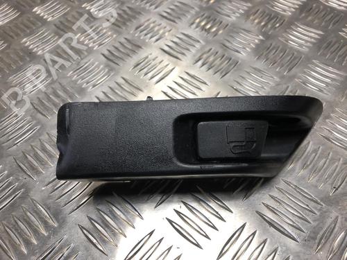 Used Switch TOYOTA YARIS (_P9_) 1.4 D-4D (NLP90_, NLP90R) (90 hp) 23036870