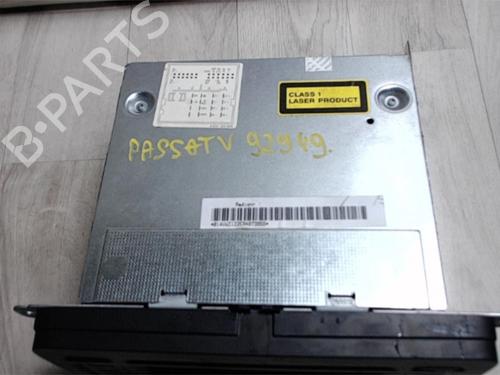 Radio VW PASSAT B6 (3C2) 2.0 FSI | BP25298243E6
