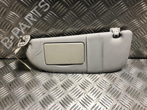 Venstre solskærm Venstre solskærm PEUGEOT 206+ (2L_, 2M_) 1.1 (60 hp) 33818456 33818456