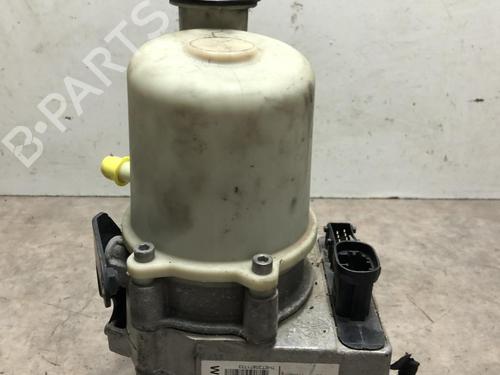 Used Steering pump DACIA SANDERO 1.5 dCi (88 hp) 20633752