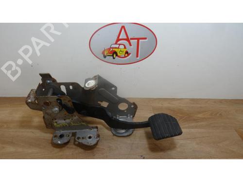 Used Pedal RENAULT SCÉNIC III (JZ0/1_) 1.5 dCi (110 hp) 13036525