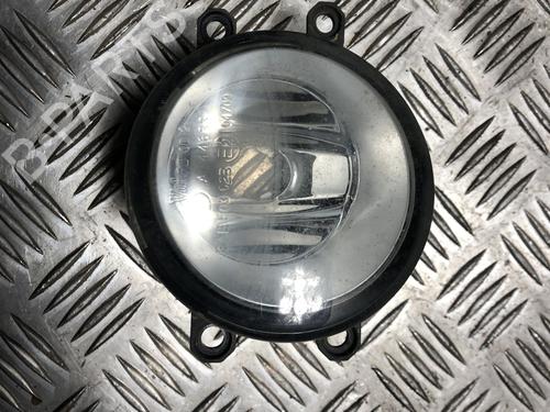 Used Left front fog light TOYOTA YARIS (_P9_) 1.4 D-4D (NLP90_, NLP90R) (90 hp) 32215184