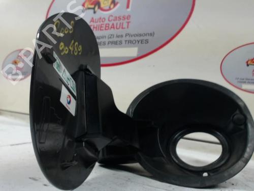 fuel-flap-peugeot-2008-i-cu_-12-vti-9677638680-2013-12968777 main image