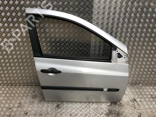 Dør høyre foran Dør høyre foran RENAULT CLIO III (BR0/1, CR0/1) 1.5 dCi (C/BR0G, C/BR1G) (68 hp) 39903402 39903402