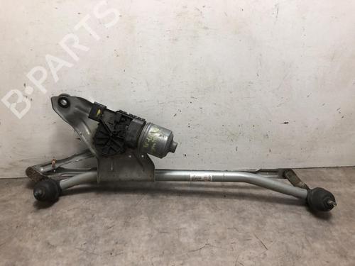 Used Front wiper motor DACIA LOGAN MCV (KS_) 1.5 dCi (KS0W) (86 hp) 20625808