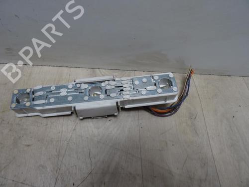 Éclairage de plaque d'immatriculation Éclairage de plaque d'immatriculation RENAULT RAPID Box Body/MPV (F40_, G40_) 1.6 D (F404) (55 hp) 39901468 39901468
