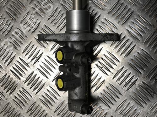 Used Brake master cylinder RENAULT MASTER III Van (FV) 2.3 dCi 135 FWD (FV0N, FV08, FV06, FV00, FV1S) (136 hp) 31200800