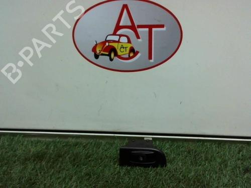 Used Right rear window switch HYUNDAI TRAJET (FO) 2.0 CRDi (113 hp) 12968356