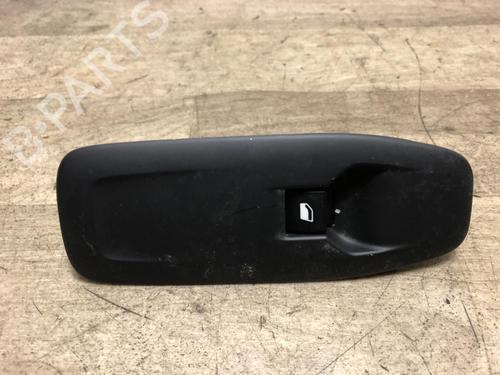 Used Right front window switch PEUGEOT 2008 I (CU_) 1.2 THP 110 / PureTech 110 (110 hp) 23075338
