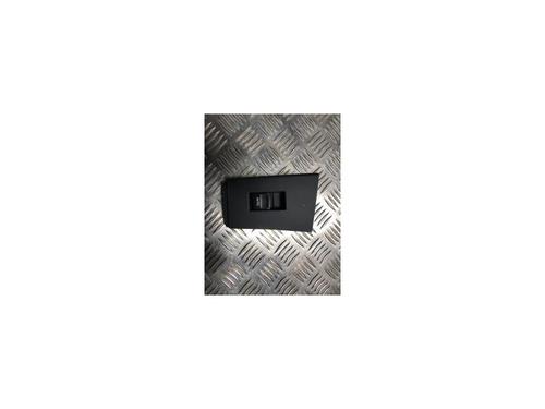 Used Right rear window switch TOYOTA AURIS (_E18_) 1.2 (NRE185_, NRE185R) (116 hp) 21774314