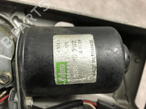 Used Front wiper motor RENAULT TWINGO I (C06_) 1.2 (C066, C068) (58 hp) 27603841