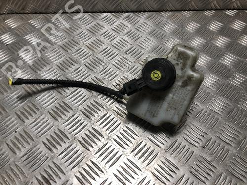 Remvloeistofreservoir Remvloeistofreservoir VW GOLF VI (5K1) 1.6 TDI (105 hp) 34561748 34561748