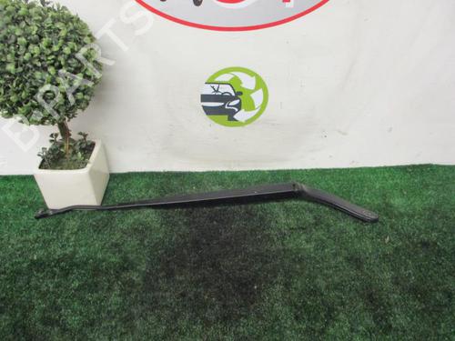 Used Front windshield wiper arm RENAULT SCÉNIC II (JM0/1_) 1.9 dCi (JM0G, JM12, JM1G, JM2C) (120 hp) 13129942