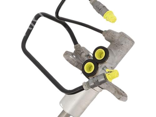 Brake master cylinder BMW 5 Touring (E61) 530 xd | BP36674199M77 - Image 5