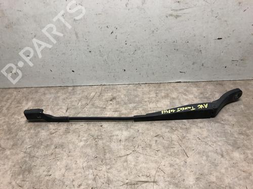 Used Front windshield wiper arm RENAULT TWINGO II (CN0_) 1.5 dCi (CN0E) (64 hp) 20484399