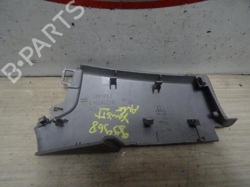 Used Boot lining TOYOTA YARIS (_P9_) 1.0 VVT-i (KSP90_, KSP90R) (69 hp) 13132231
