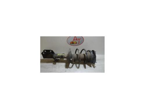 Høyre foran støtdemper TOYOTA AVENSIS (_T25_) 2.0 D-4D (ADT250_, ADT250R) (126 hp) 22925650