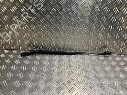 Used Front windshield wiper arm Front windshield wiper arm 31835088 31835088