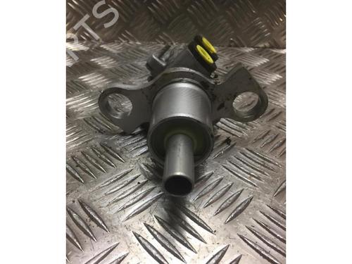 Brake master cylinder AUDI A8 D3 (4E2, 4E8) 3.0 TDI quattro | BP23187582M77 